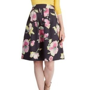 Modcloth Painted Perfection Skirt Floral Black XS